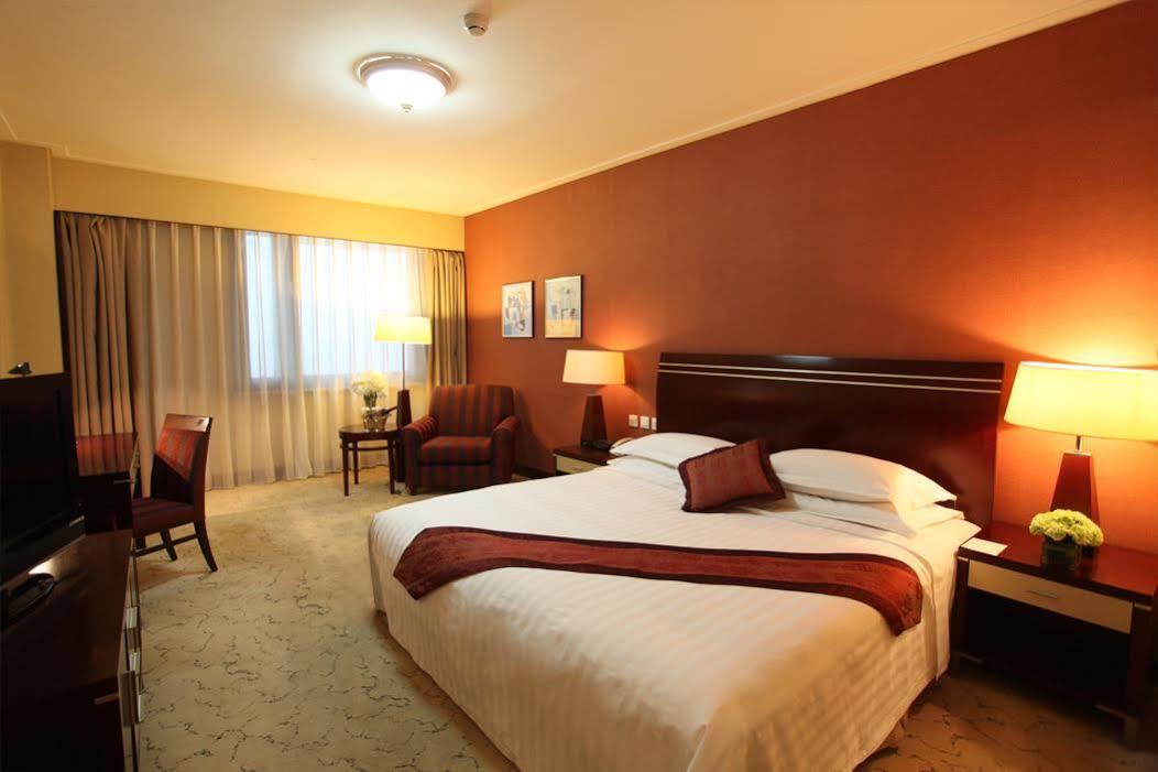 Yun-Zen Jinling World Trade Plaza Hotel Шицзячжуан Экстерьер фото
